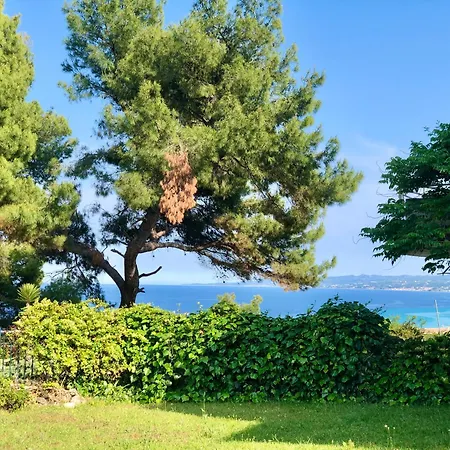 Rita Sea View