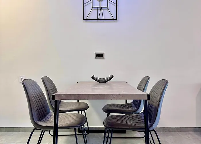 Rita Sea View Apartament *